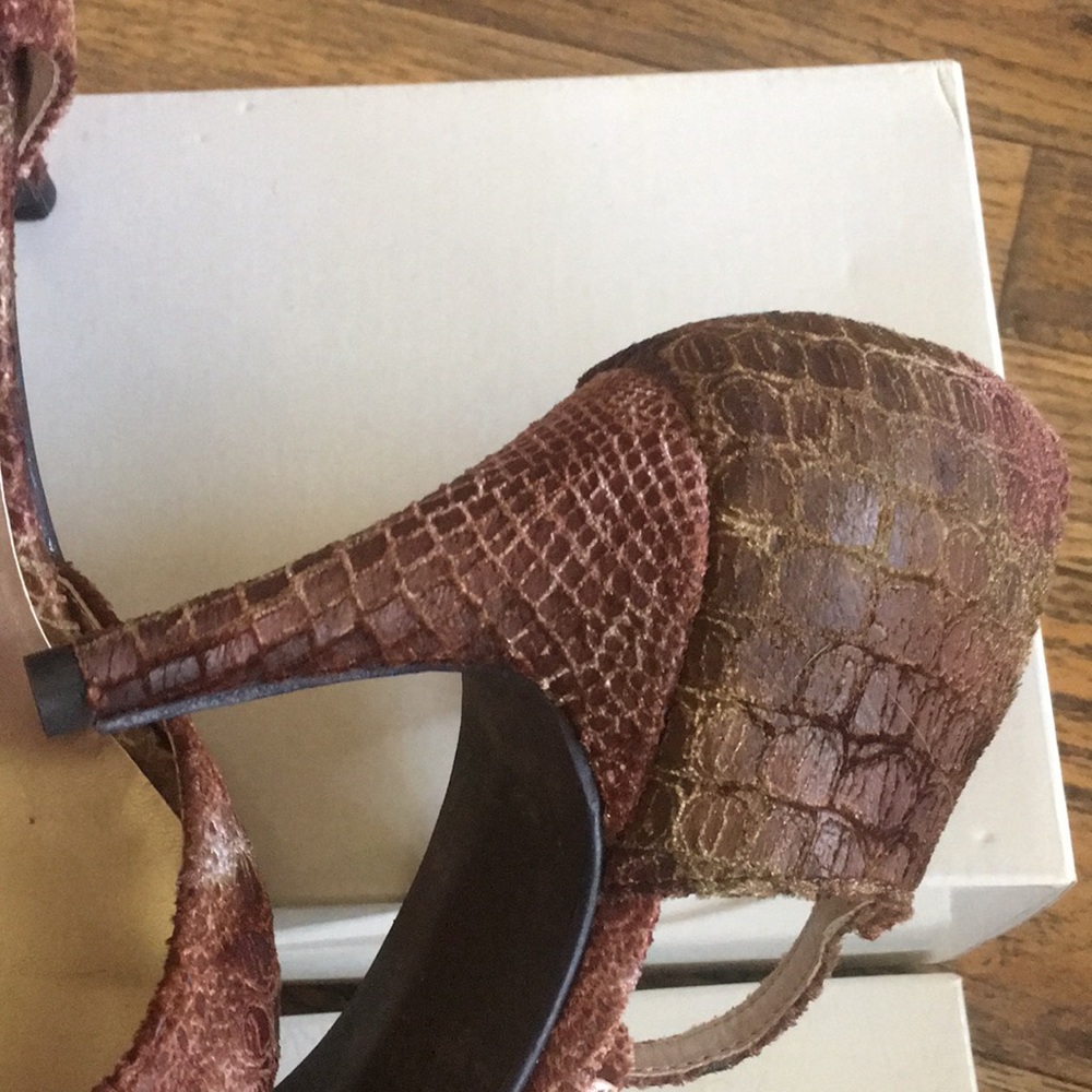 Lou Lou de la Falaise peep toe pumps - Picture 9 of 11